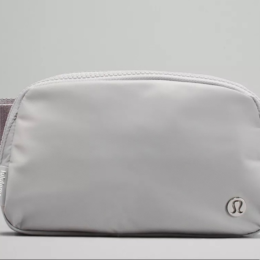 Lululemon Silver Drop Everywhere Belt Bag